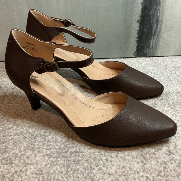 Journee Collection Bettie Almond Toe D'Orsay Pump in Brown - Size 7.5 (NIB) - Picture 5 of 16